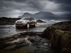 Land Rover - Faroe Islands By Julian Calverley